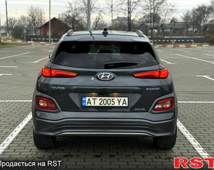 Сірий Хендай Kona, об'ємом двигуна 0 л та пробігом 41 тис. км за 20500 $, фото 2 на Automoto.ua