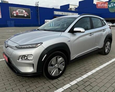 Серый Хендай Kona, объемом двигателя 0 л и пробегом 136 тыс. км за 16700 $, фото 3 на Automoto.ua