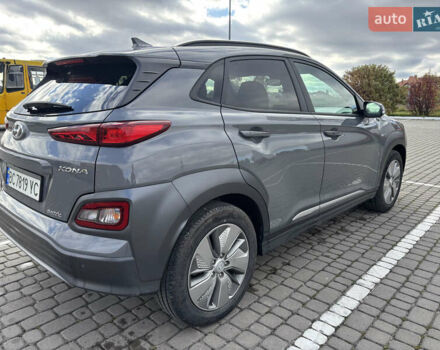 Серый Хендай Kona, объемом двигателя 0 л и пробегом 51 тыс. км за 15800 $, фото 8 на Automoto.ua