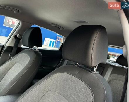 Серый Хендай Kona, объемом двигателя 0 л и пробегом 136 тыс. км за 16700 $, фото 36 на Automoto.ua