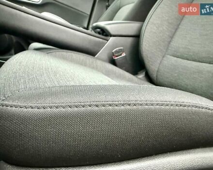 Серый Хендай Kona, объемом двигателя 0 л и пробегом 74 тыс. км за 15250 $, фото 44 на Automoto.ua