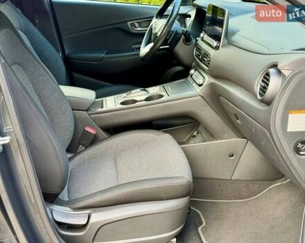 Сірий Хендай Kona, об'ємом двигуна 0 л та пробігом 36 тис. км за 16400 $, фото 26 на Automoto.ua