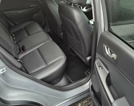Сірий Хендай Kona, об'ємом двигуна 0 л та пробігом 99 тис. км за 19499 $, фото 23 на Automoto.ua