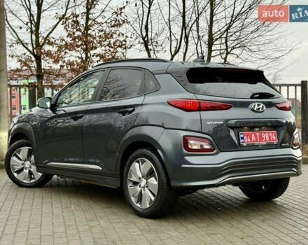 Серый Хендай Kona, объемом двигателя 0 л и пробегом 74 тыс. км за 15250 $, фото 14 на Automoto.ua