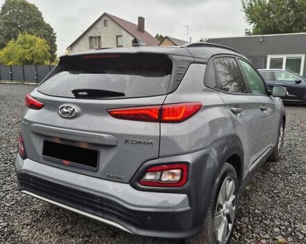 Сірий Хендай Kona, об'ємом двигуна 0 л та пробігом 99 тис. км за 19499 $, фото 4 на Automoto.ua