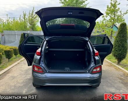 Сірий Хендай Kona, об'ємом двигуна 99 л та пробігом 96 тис. км за 15999 $, фото 10 на Automoto.ua