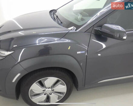 Сірий Хендай Kona, об'ємом двигуна 0 л та пробігом 78 тис. км за 18300 $, фото 19 на Automoto.ua