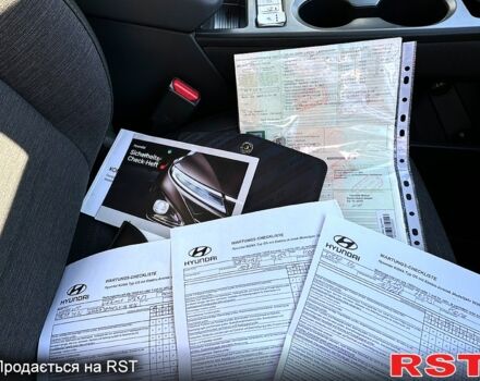 Сірий Хендай Kona, об'ємом двигуна 99 л та пробігом 96 тис. км за 15999 $, фото 13 на Automoto.ua