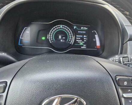 Серый Хендай Kona, объемом двигателя 0 л и пробегом 79 тыс. км за 18900 $, фото 23 на Automoto.ua