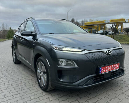 Сірий Хендай Kona, об'ємом двигуна 0 л та пробігом 149 тис. км за 17950 $, фото 4 на Automoto.ua