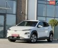 Серый Хендай Kona, объемом двигателя 0 л и пробегом 93 тыс. км за 17970 $, фото 2 на Automoto.ua