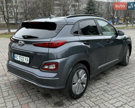 Серый Хендай Kona, объемом двигателя 0 л и пробегом 69 тыс. км за 15600 $, фото 8 на Automoto.ua