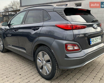 Серый Хендай Kona, объемом двигателя 0 л и пробегом 107 тыс. км за 18900 $, фото 2 на Automoto.ua
