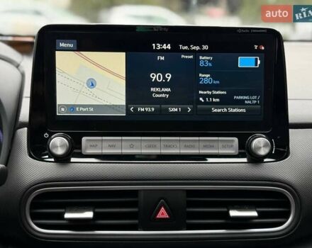 Сірий Хендай Kona, об'ємом двигуна 0 л та пробігом 61 тис. км за 17700 $, фото 37 на Automoto.ua