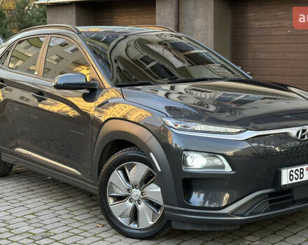Сірий Хендай Kona, об'ємом двигуна 0 л та пробігом 137 тис. км за 16900 $, фото 1 на Automoto.ua