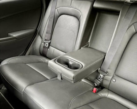 Серый Хендай Kona, объемом двигателя 0 л и пробегом 130 тыс. км за 18500 $, фото 21 на Automoto.ua