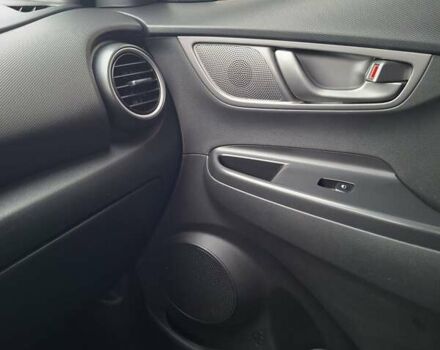 Сірий Хендай Kona, об'ємом двигуна 0 л та пробігом 86 тис. км за 15200 $, фото 30 на Automoto.ua