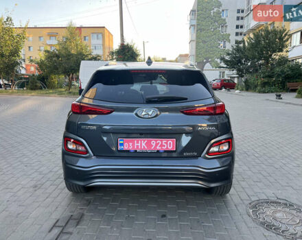 Сірий Хендай Kona, об'ємом двигуна 0 л та пробігом 230 тис. км за 14900 $, фото 7 на Automoto.ua