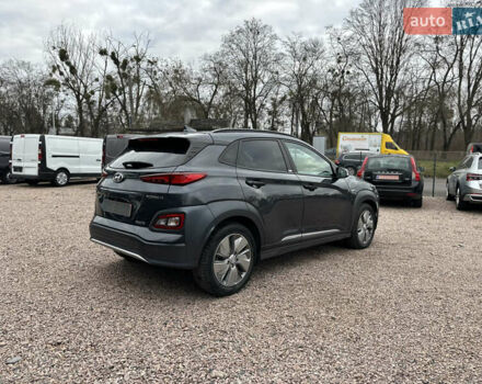 Сірий Хендай Kona, об'ємом двигуна 0 л та пробігом 61 тис. км за 18800 $, фото 13 на Automoto.ua