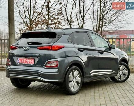 Серый Хендай Kona, объемом двигателя 0 л и пробегом 74 тыс. км за 15250 $, фото 19 на Automoto.ua