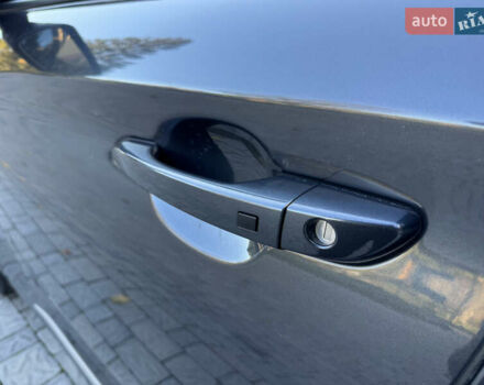 Сірий Хендай Kona, об'ємом двигуна 0 л та пробігом 114 тис. км за 15999 $, фото 10 на Automoto.ua