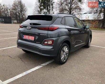 Сірий Хендай Kona, об'ємом двигуна 0 л та пробігом 70 тис. км за 17950 $, фото 3 на Automoto.ua