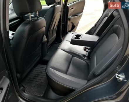 Сірий Хендай Kona, об'ємом двигуна 0 л та пробігом 128 тис. км за 16900 $, фото 44 на Automoto.ua