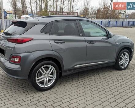 Сірий Хендай Kona, об'ємом двигуна 0 л та пробігом 55 тис. км за 14999 $, фото 8 на Automoto.ua