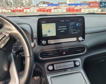 Серый Хендай Kona, объемом двигателя 0 л и пробегом 78 тыс. км за 15900 $, фото 10 на Automoto.ua