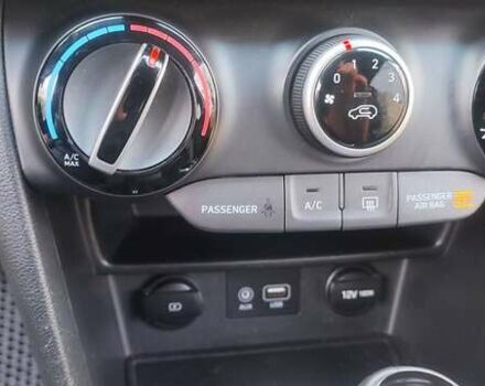 Сірий Хендай Kona, об'ємом двигуна 2 л та пробігом 61 тис. км за 14600 $, фото 25 на Automoto.ua