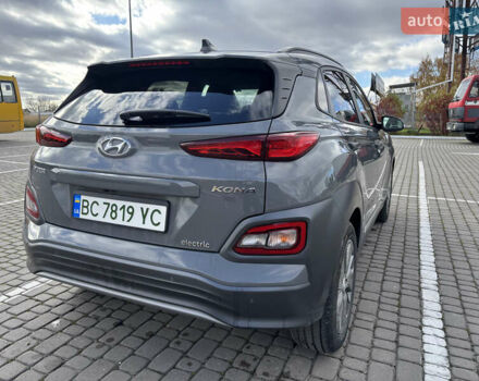 Серый Хендай Kona, объемом двигателя 0 л и пробегом 51 тыс. км за 15800 $, фото 7 на Automoto.ua