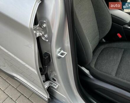 Серый Хендай Kona, объемом двигателя 0 л и пробегом 136 тыс. км за 16700 $, фото 29 на Automoto.ua