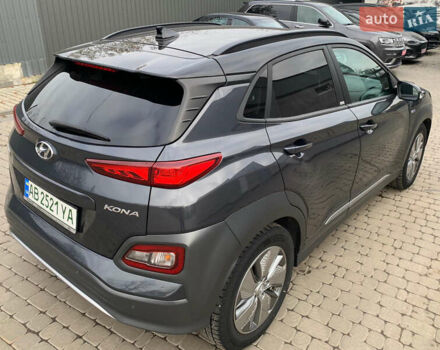 Серый Хендай Kona, объемом двигателя 0 л и пробегом 107 тыс. км за 18900 $, фото 5 на Automoto.ua