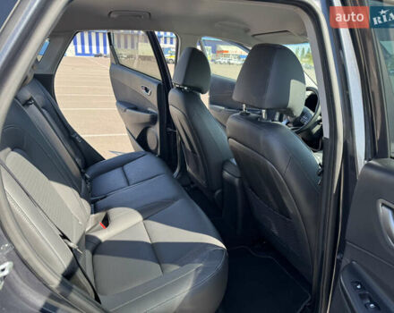 Серый Хендай Kona, объемом двигателя 0 л и пробегом 71 тыс. км за 16999 $, фото 16 на Automoto.ua