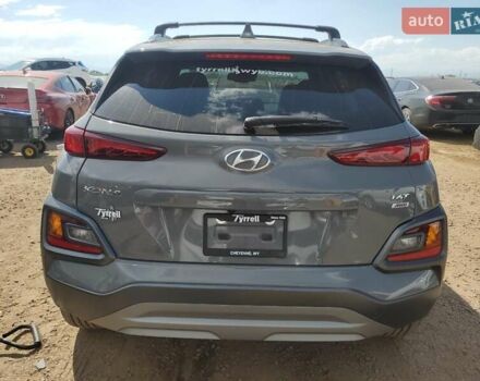 Серый Хендай Kona, объемом двигателя 2 л и пробегом 113 тыс. км за 3500 $, фото 5 на Automoto.ua