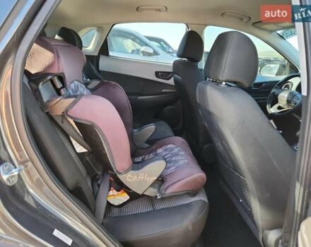 Серый Хендай Kona, объемом двигателя 2 л и пробегом 86 тыс. км за 2500 $, фото 10 на Automoto.ua