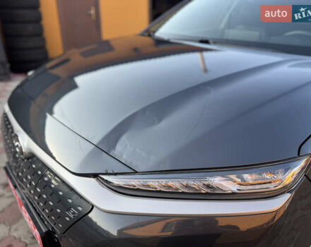 Сірий Хендай Kona, об'ємом двигуна 0 л та пробігом 40 тис. км за 16799 $, фото 64 на Automoto.ua