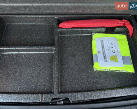 Сірий Хендай Kona, об'ємом двигуна 0 л та пробігом 81 тис. км за 17200 $, фото 121 на Automoto.ua