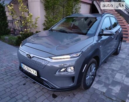 Сірий Хендай Kona, об'ємом двигуна 0 л та пробігом 30 тис. км за 17100 $, фото 12 на Automoto.ua