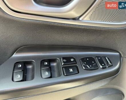 Серый Хендай Kona, объемом двигателя 0 л и пробегом 93 тыс. км за 17970 $, фото 55 на Automoto.ua