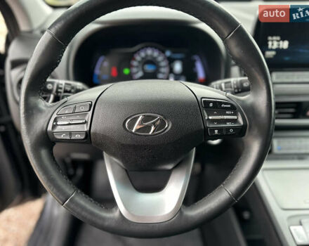 Сірий Хендай Kona, об'ємом двигуна 0 л та пробігом 61 тис. км за 18800 $, фото 21 на Automoto.ua