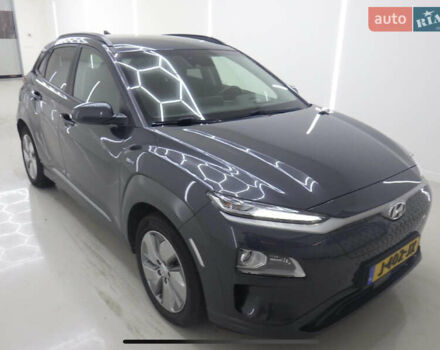 Сірий Хендай Kona, об'ємом двигуна 0 л та пробігом 78 тис. км за 18300 $, фото 4 на Automoto.ua