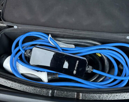 Сірий Хендай Kona, об'ємом двигуна 0 л та пробігом 149 тис. км за 17950 $, фото 33 на Automoto.ua