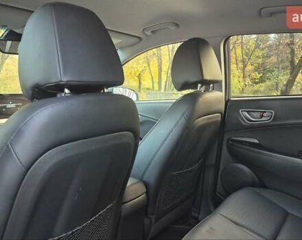 Сірий Хендай Kona, об'ємом двигуна 0 л та пробігом 42 тис. км за 22200 $, фото 16 на Automoto.ua