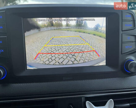 Серый Хендай Kona, объемом двигателя 0 л и пробегом 75 тыс. км за 15200 $, фото 21 на Automoto.ua