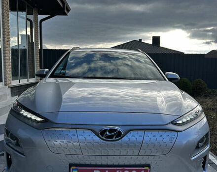 Серый Хендай Kona, объемом двигателя 0 л и пробегом 38 тыс. км за 19500 $, фото 36 на Automoto.ua