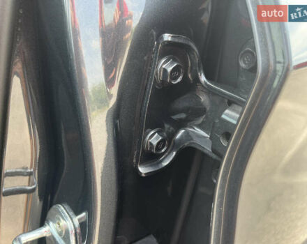 Сірий Хендай Kona, об'ємом двигуна 0 л та пробігом 50 тис. км за 14999 $, фото 51 на Automoto.ua