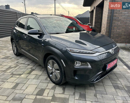 Серый Хендай Kona, объемом двигателя 0 л и пробегом 117 тыс. км за 17500 $, фото 9 на Automoto.ua