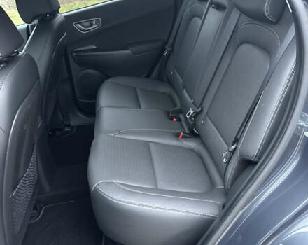 Сірий Хендай Kona, об'ємом двигуна 0 л та пробігом 149 тис. км за 17950 $, фото 35 на Automoto.ua