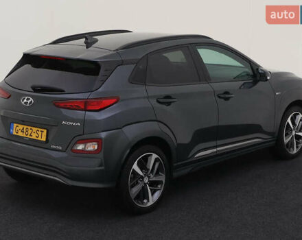 Серый Хендай Kona, объемом двигателя 0 л и пробегом 80 тыс. км за 17500 $, фото 2 на Automoto.ua